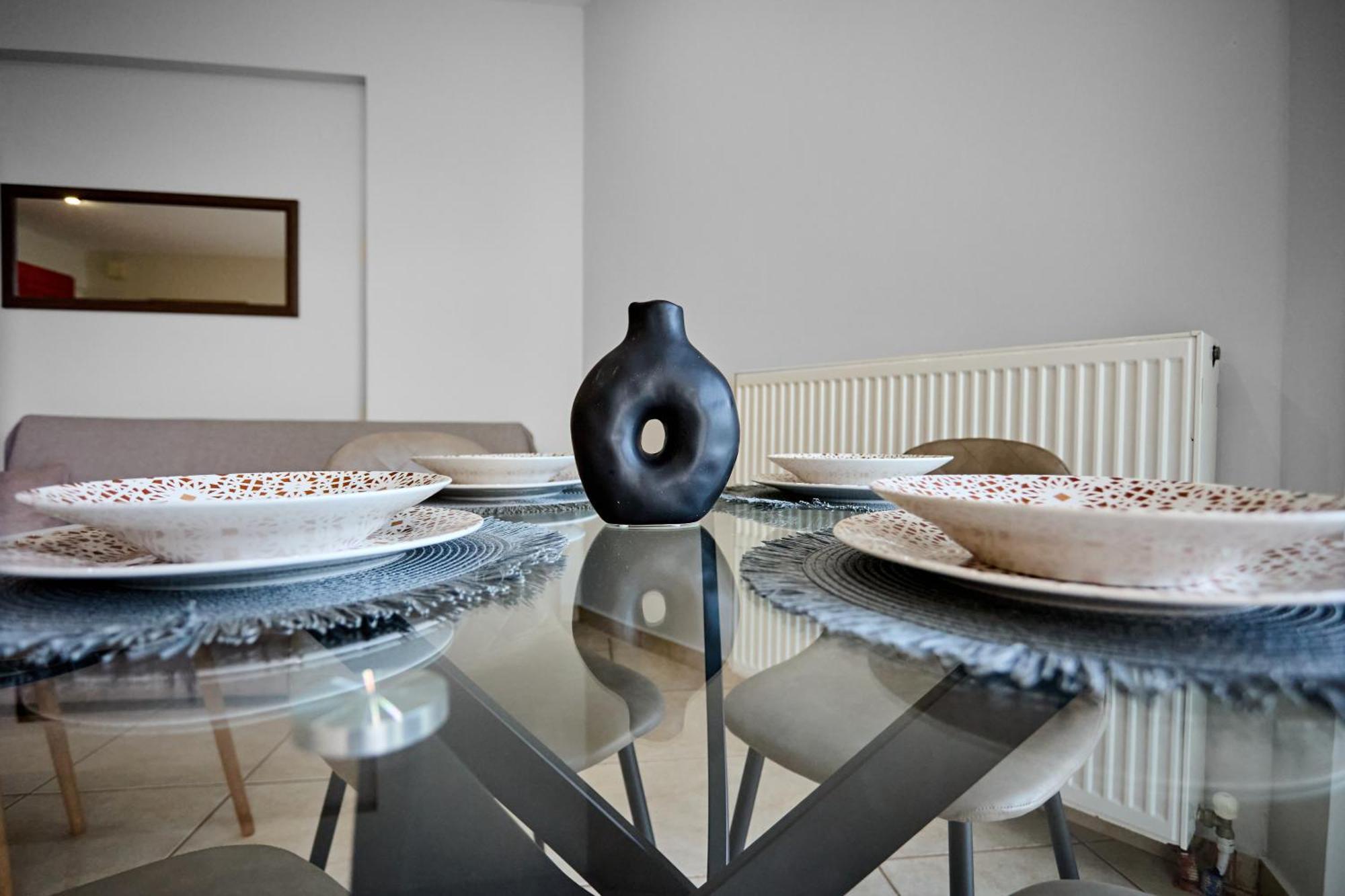 Chios Town Apartment - Heart Of Chios Town With 2 Minute Walk To The Beach ภายนอก รูปภาพ
